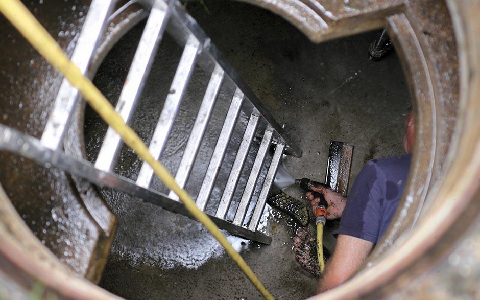 comment déboucher une canalisation de wc Paris