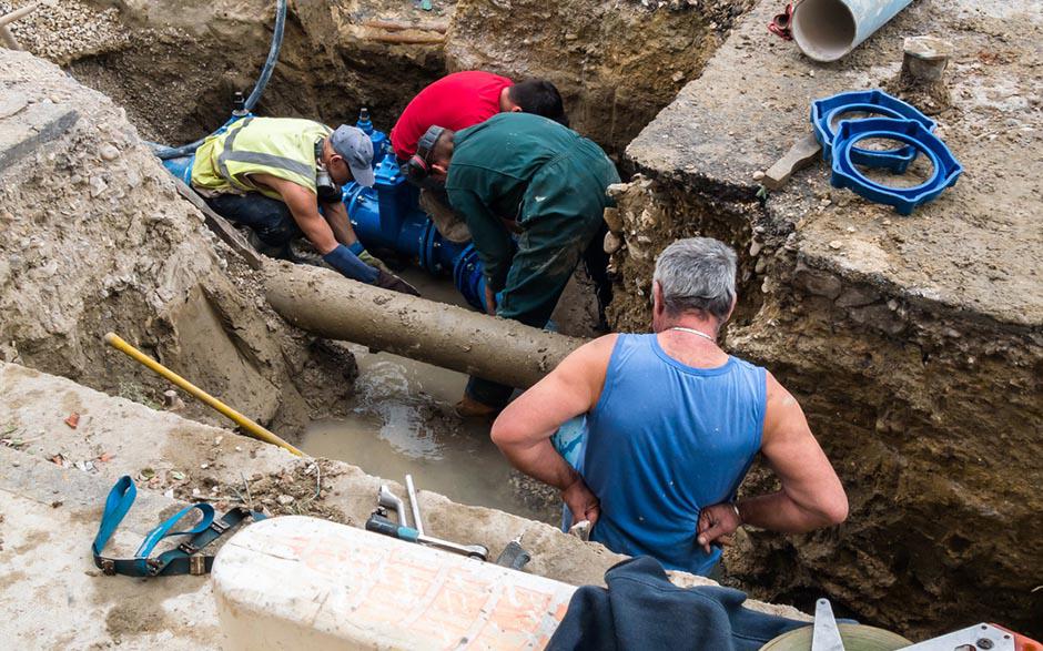 comment déboucher une canalisation de wc Paris 11