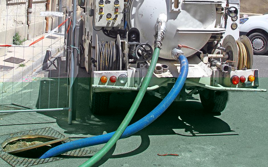 comment déboucher canalisation Montgérain